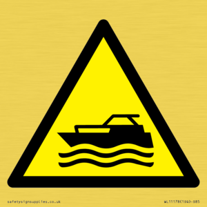 W511 Warning: Motorized watercraft